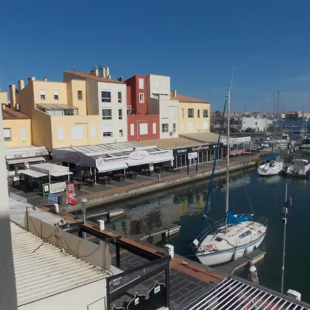 Nice Design Studio With View On The Port Apartment Agde
